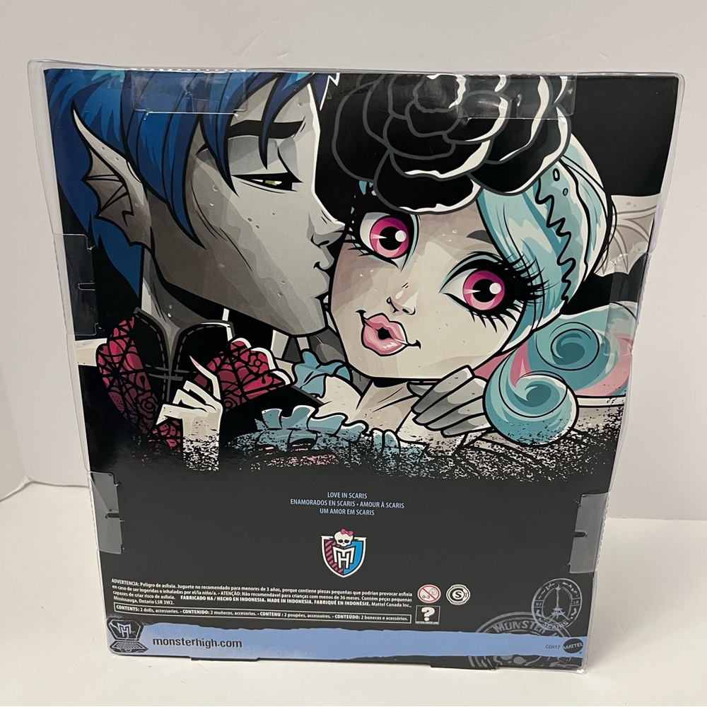 MONSTER HIGH DOLL GARROTT DU ROQUE & ROCHELLE GOYLE LOVE IN SCARIS NRFB - Picture 10 of 11